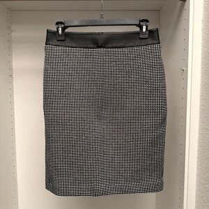 Ann Taylor Black and White Pencil Skirt